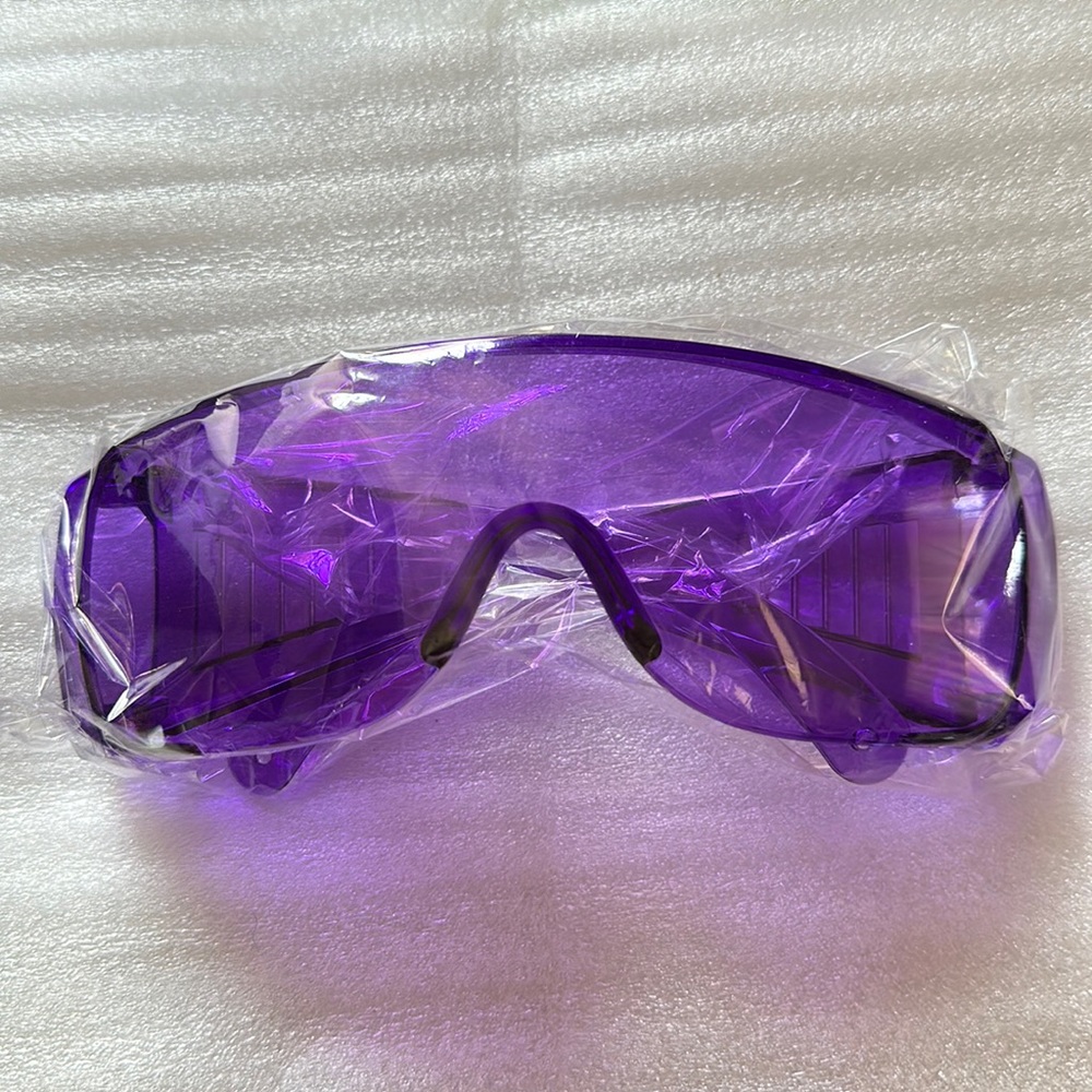 Purple transparent goggle style sunglasses